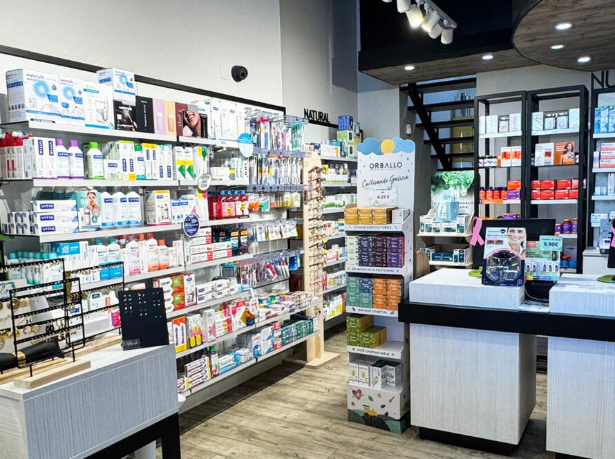 Local interior farmacia fueros 8